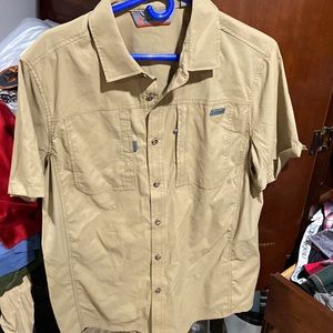 Free Country Buttoned Up